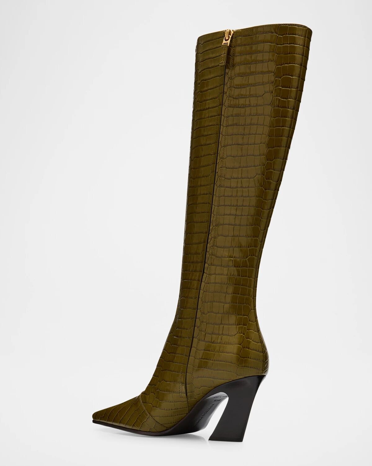 Ботинки до колена Lewis из крокодиловой кожи Bottega Veneta, цвет Olive Oil — фото 4