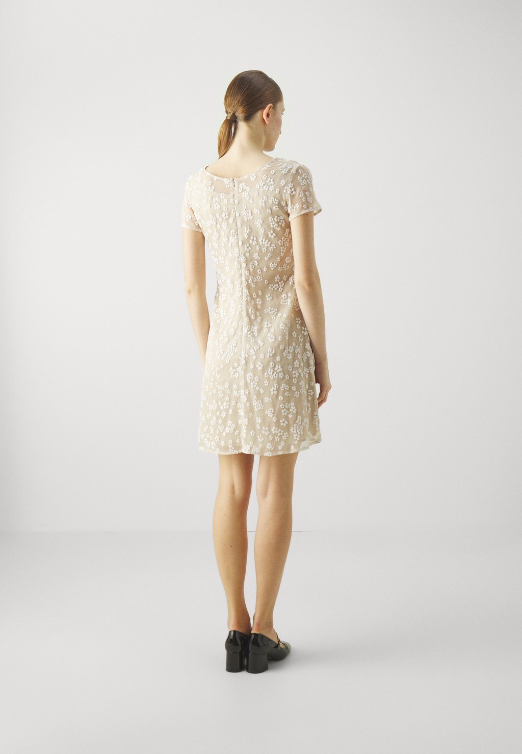 

Коктейльное платье / Вечернее платье SIENNA DRESS Ida Sjöstedt, желтый