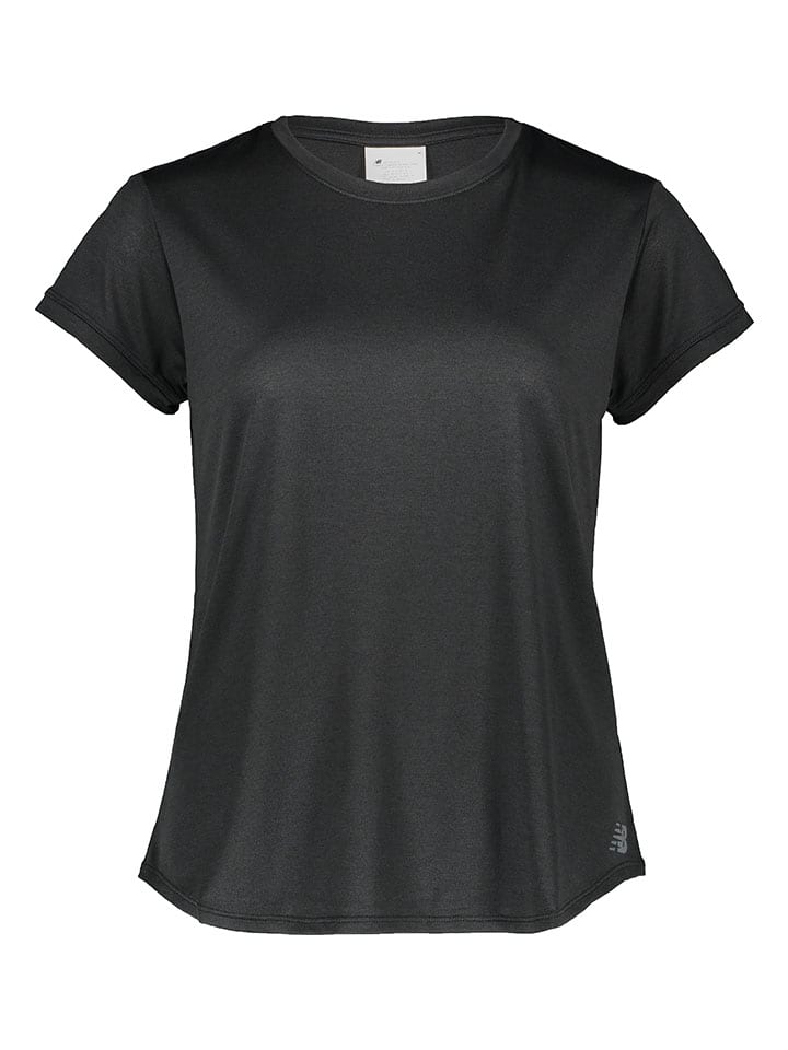 

New Balance Тренировочная футболка "Sport Core" черного цвета