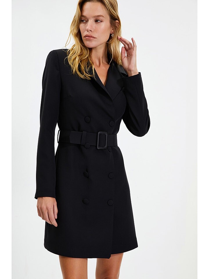 

Короткое платье trendyol, черный