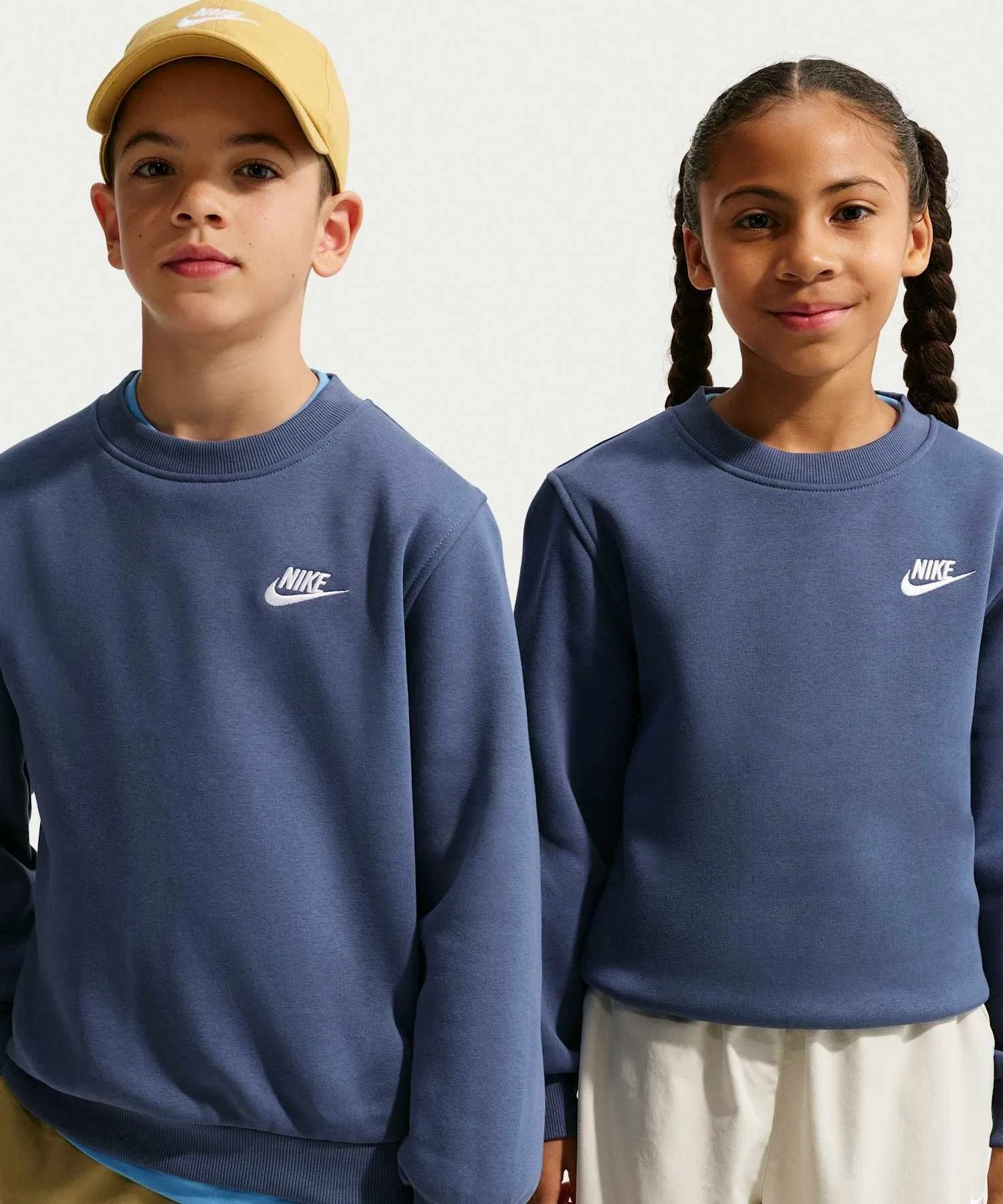 Детская флисовая толстовка Nike Sportswear Club / Детская флисовая толстовка Nike Sportswear Club FD3006-461, цвет «Мистический синий»