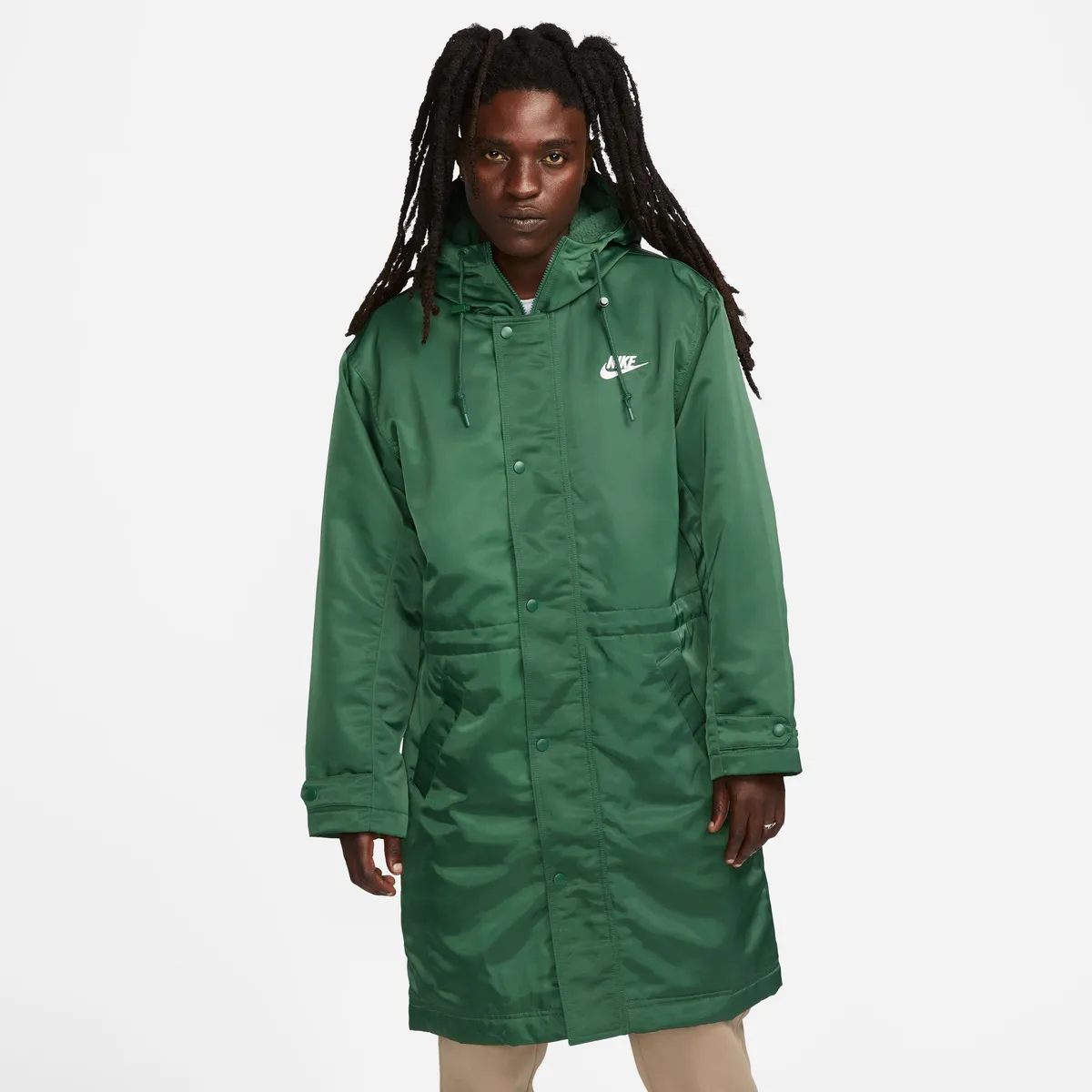 

Куртка Nike Sportswear для активного отдыха "CLUB MEN'S STADIUM PARKA", цвет Fir/White