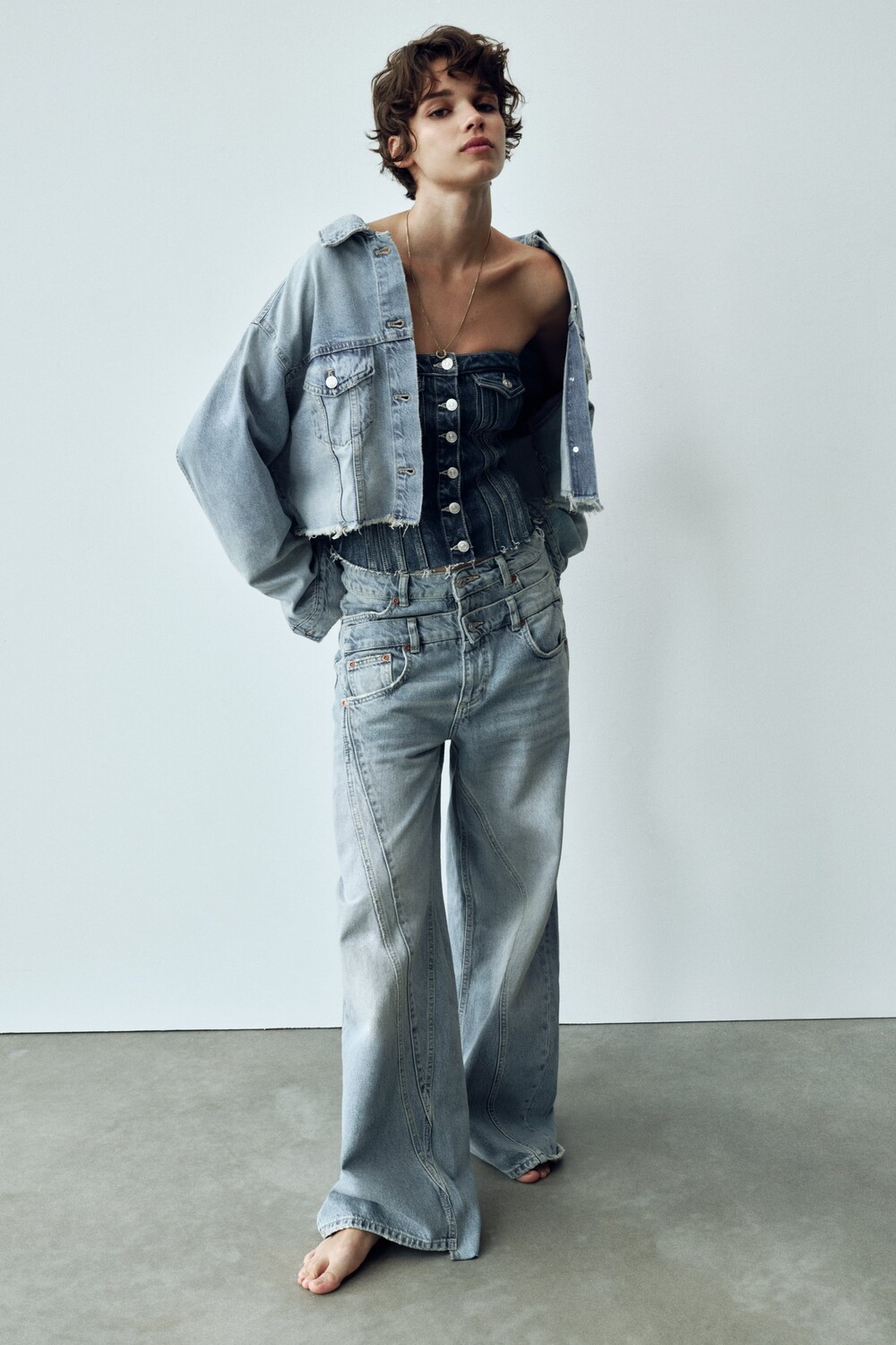

Джинсовая куртка укороченного размера trf Zara, синий
