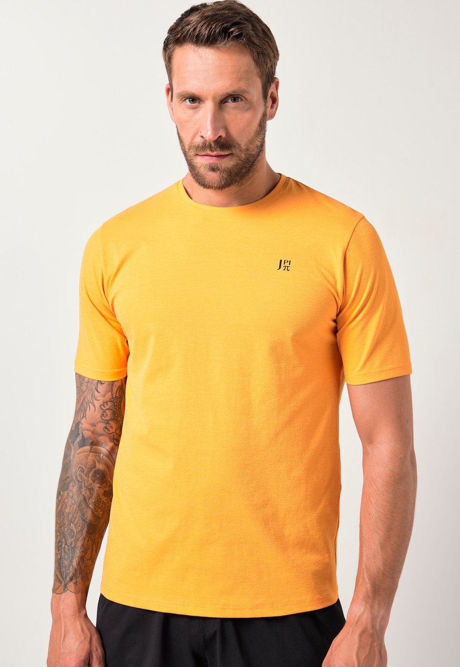 

Футболка JP1880 JAY-PI TECHNICAL FITNESS SHORT SLEEVE , Carrot/Orange, Оранжевый, Футболка JP1880 JAY-PI TECHNICAL FITNESS SHORT SLEEVE , Carrot/Orange