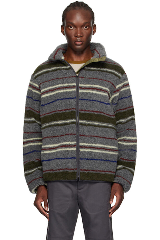 

Серая толстовка Fraendi RANRA