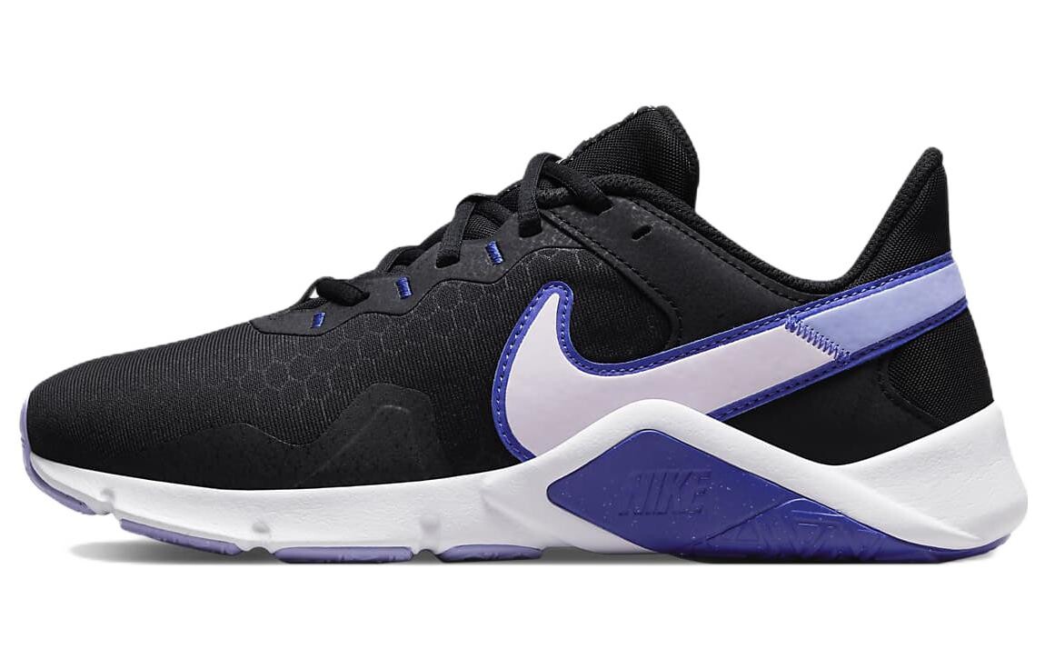 

Кроссовки Nike Legend Essential для женщин