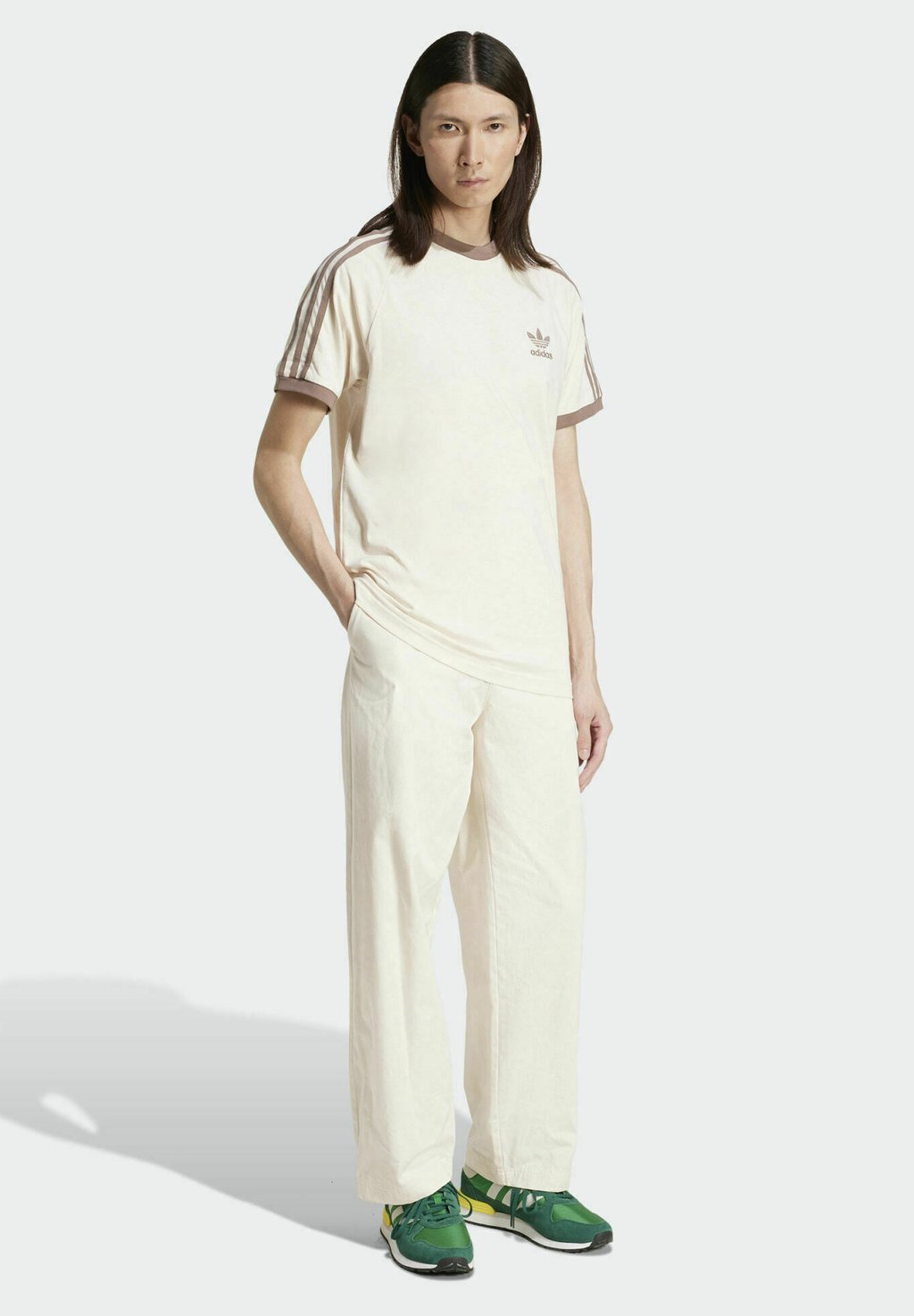 

Футболка с принтом TEE adidas Originals, молочный