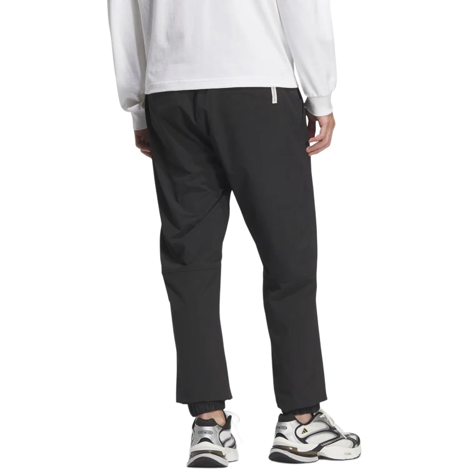Спортивные штаны Adidas Essential SS25 черные — фото 4