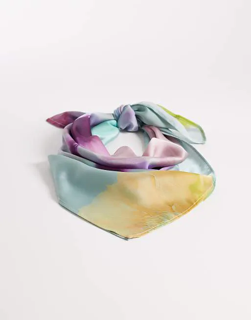 

Платок среднего размера с объемным цветочным принтом ASOS DESIGN