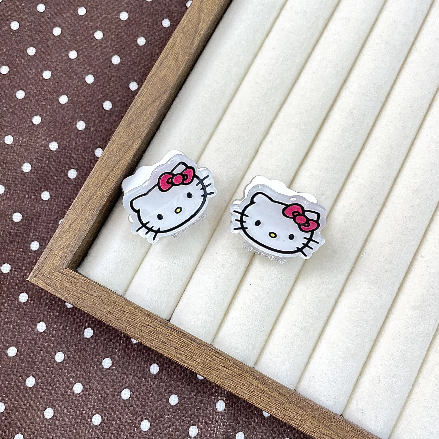 Заколки для волос Hello Kitty Sanrio акриловые — фото 3