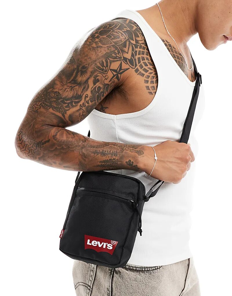 

Авиасумка Levi's с логотипом черного цвета
