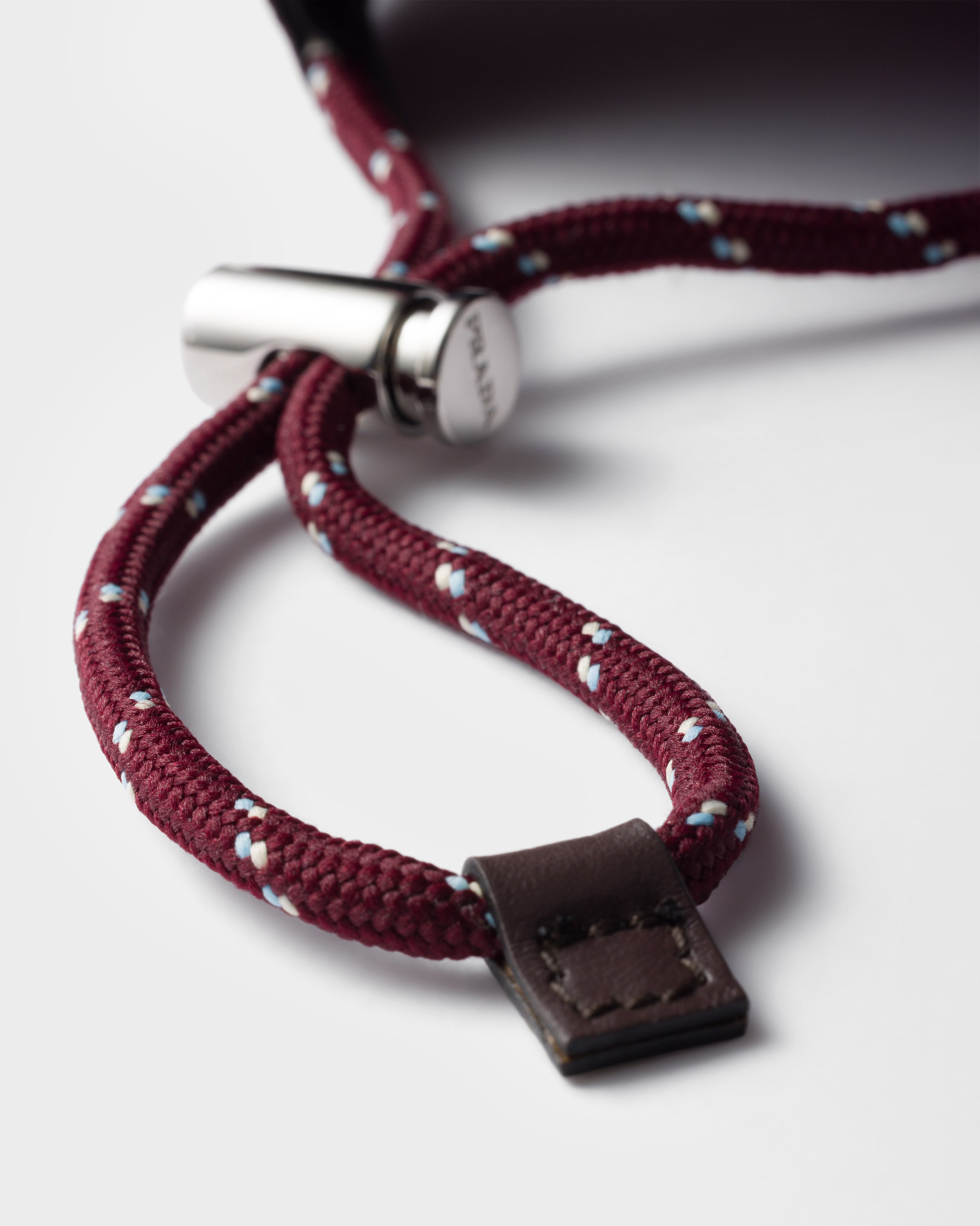 Бейсболка Prada Speedrock из переработанного нейлона Prada, бордовые — фото 3