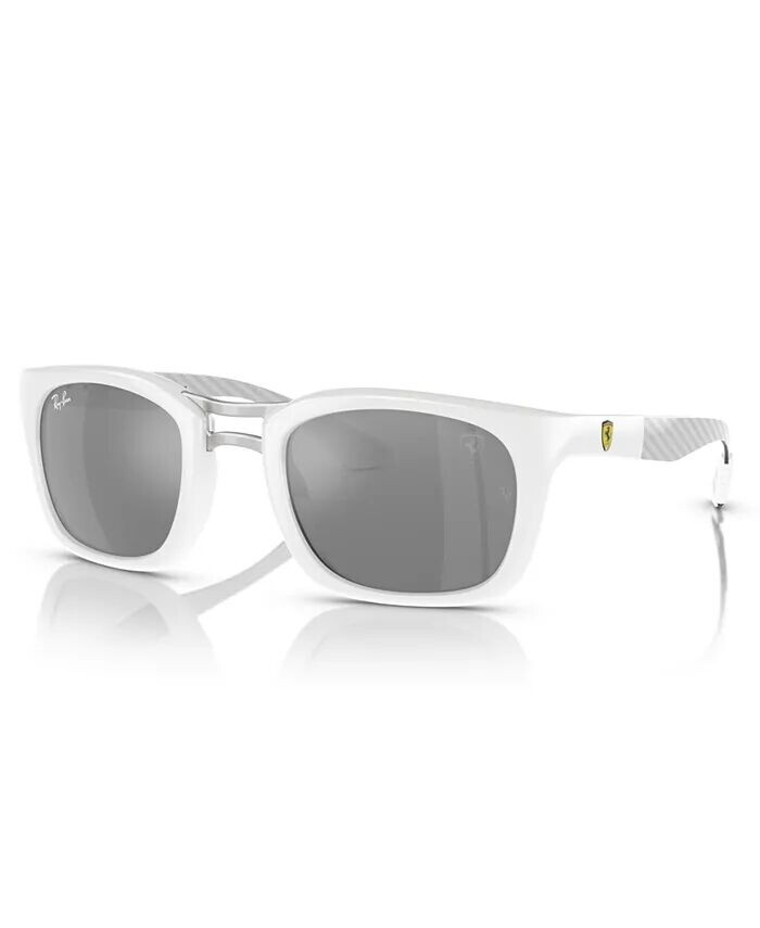 

Солнцезащитные очки унисекс, 8362M руб Ray-Ban, белый