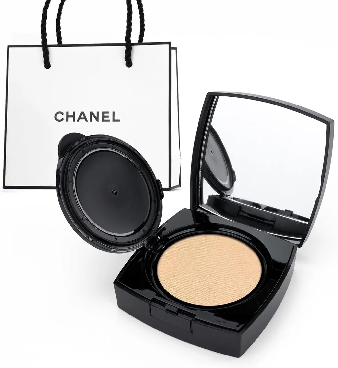 Тональная основа cushion Chanel Ultra Tan N, 12 г, #BD01