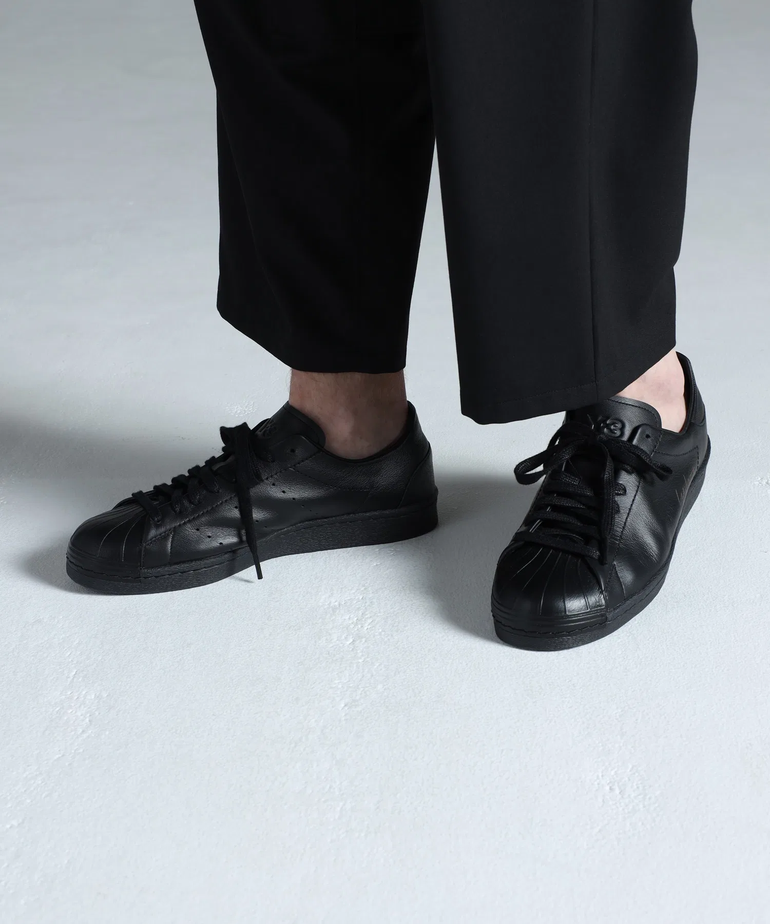 Унисекс кроссовки Y-3 Superstar чёрные