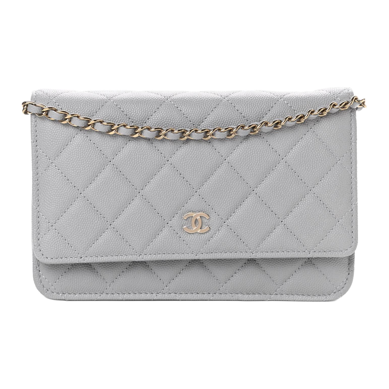 

CHANEL Сумка через плечо мини кроссбоди