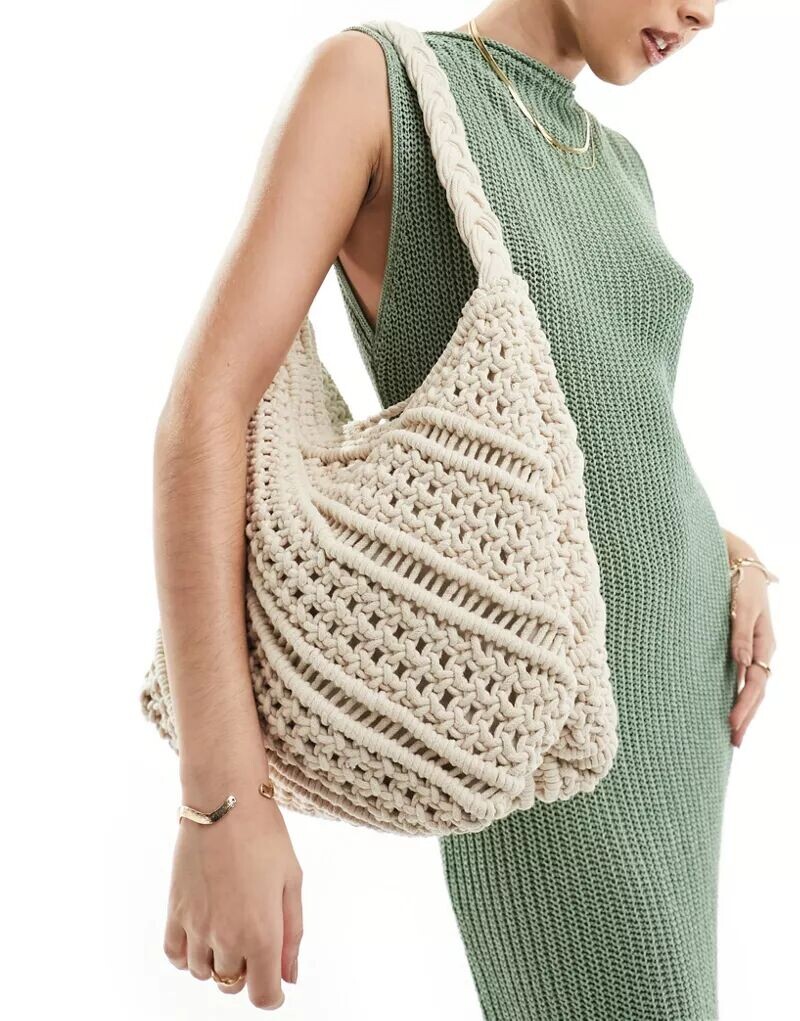

Кремовая объемная вязаная сумка на плечо Accessorize