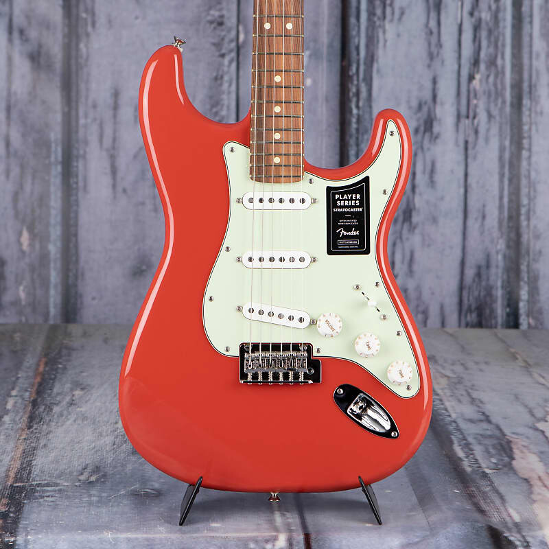 

Электрогитара Fender Limited Edition Player Stratocaster, Fiesta Red