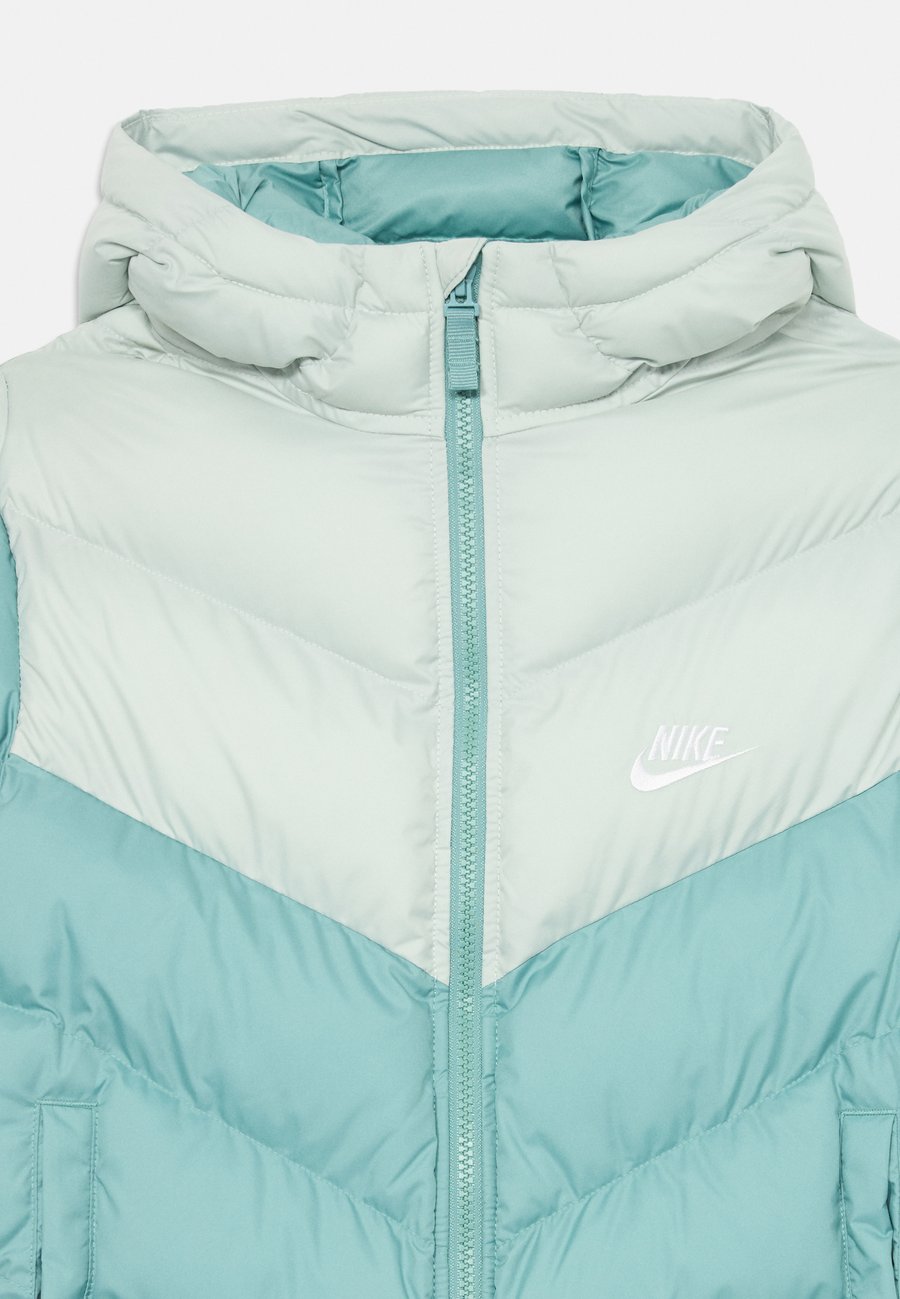 Зимняя куртка Nike Sportswear PUFFER UNISEX, Cannon/Light Silver-Coloured/White/Light Blue — фото 3