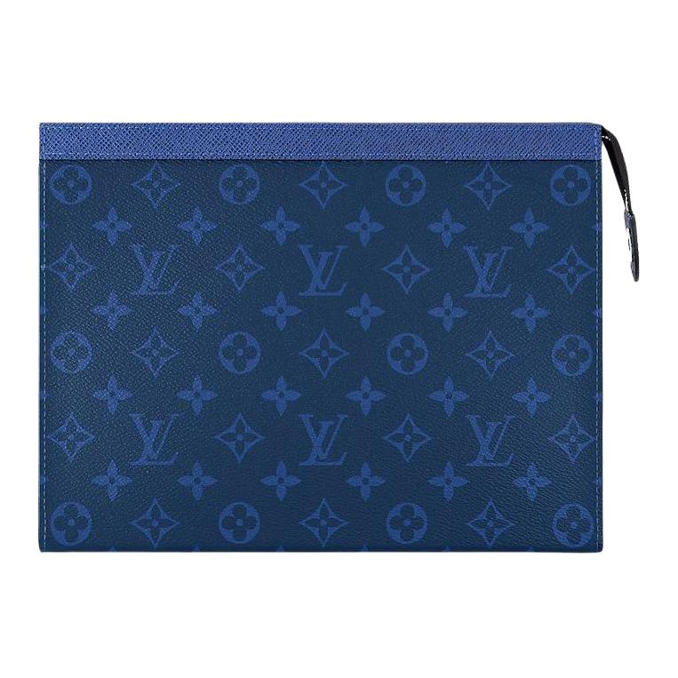 

Портфель Voyage Monogram Eclipse из кожи Taiga Mm Pacific Blue LOUIS VUITTON