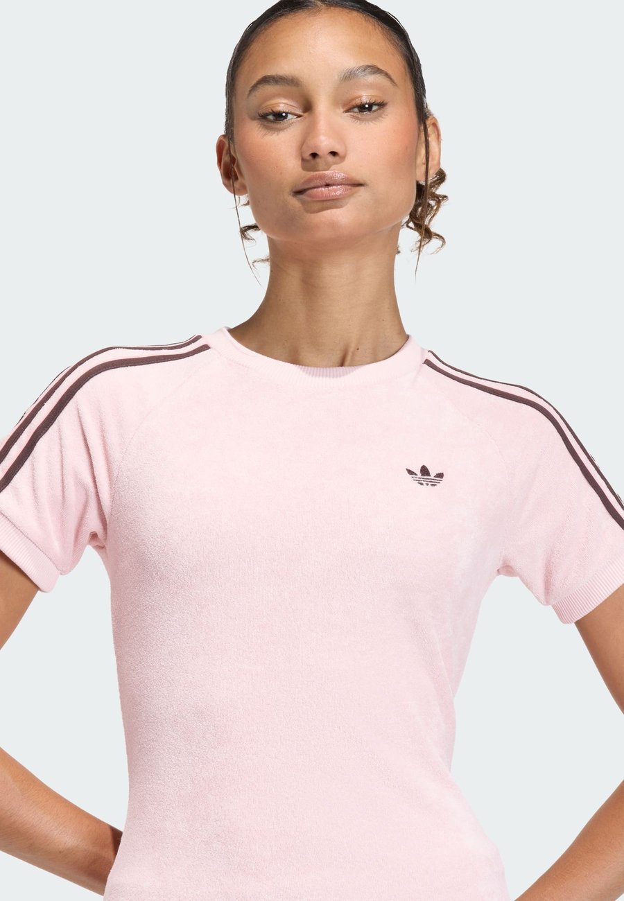 Футболка Adidas Originals Print T-shirt, Sandy Pink/Pink — фото 3