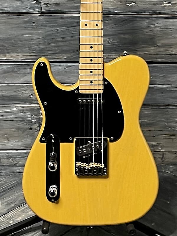 

Электрогитара G&L Left Handed Fullerton Deluxe ASAT Electric guitar - Butterscotch Blonde