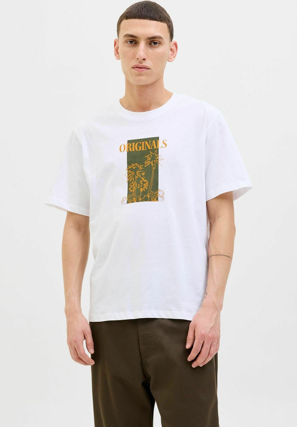 

Футболка с принтом GEDRUCKT RUNDHALSAUSSCHNITT Jack & Jones, кремовый