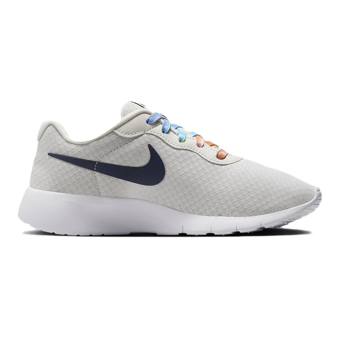 Кроссовки Nike Tanjun Kids Lifestyle Shoes GS Low-top, серый — фото 2