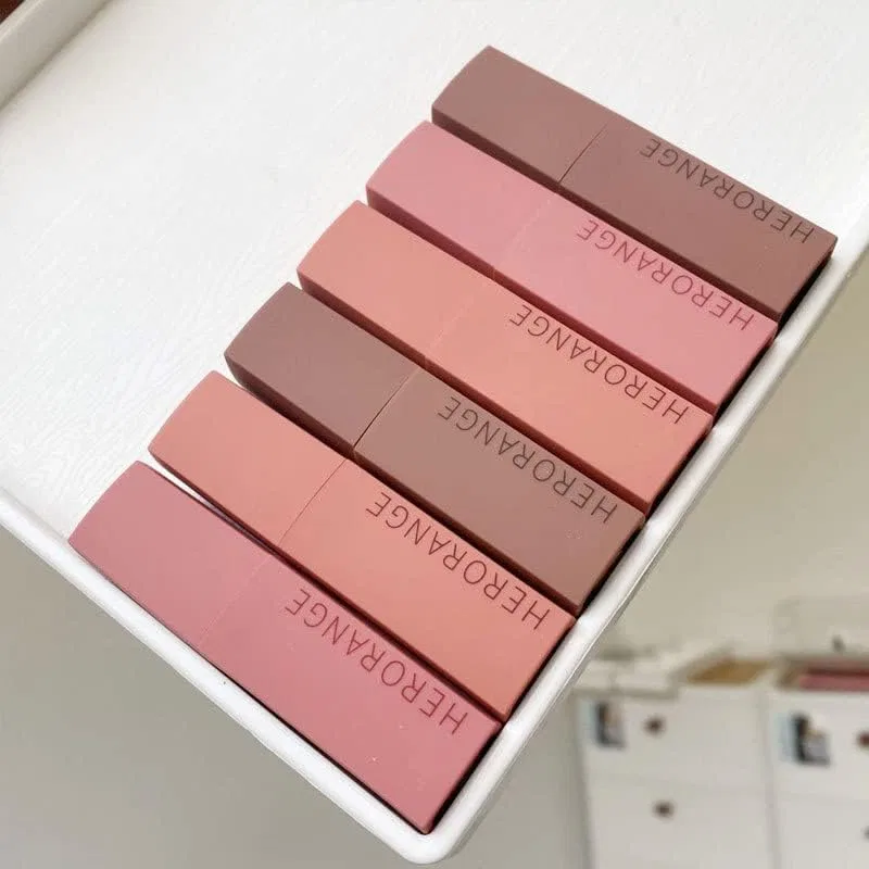 Матовая тинт-помада Velvet Matte Lip Tint, красный (3#), увлажняющая Generic — фото 4