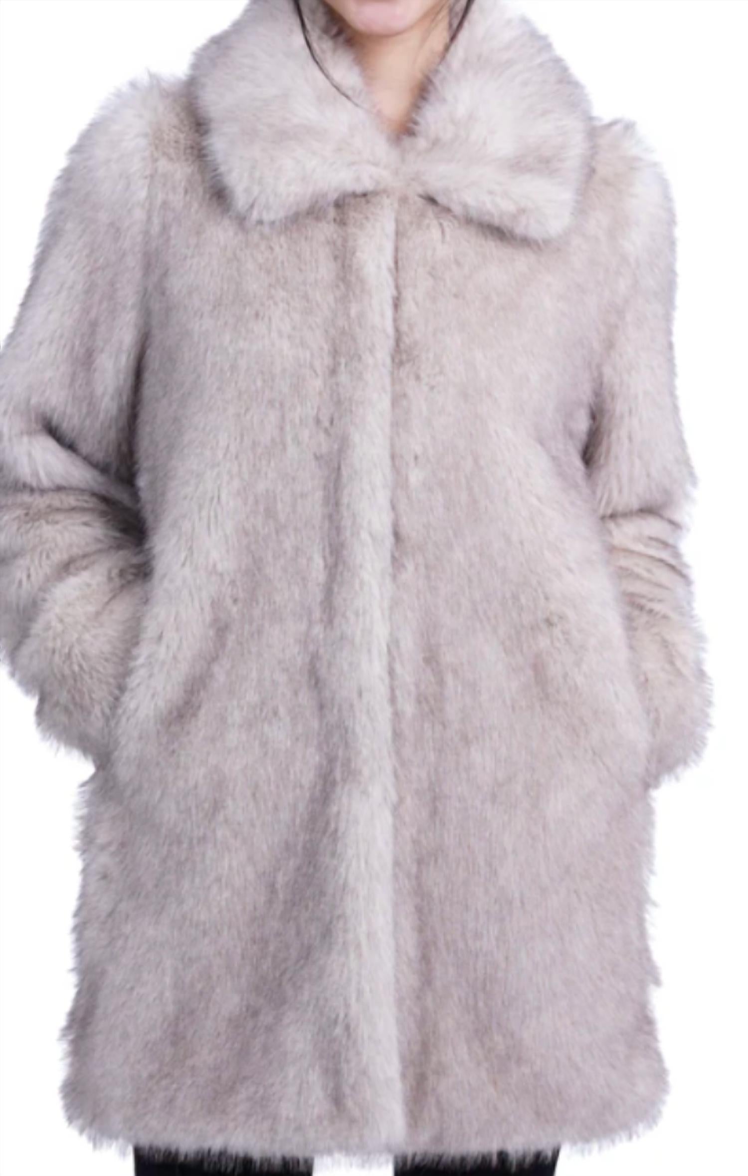 

Пальто Victoria в цвете Taupe LOVE TOKEN, серо-коричневый
