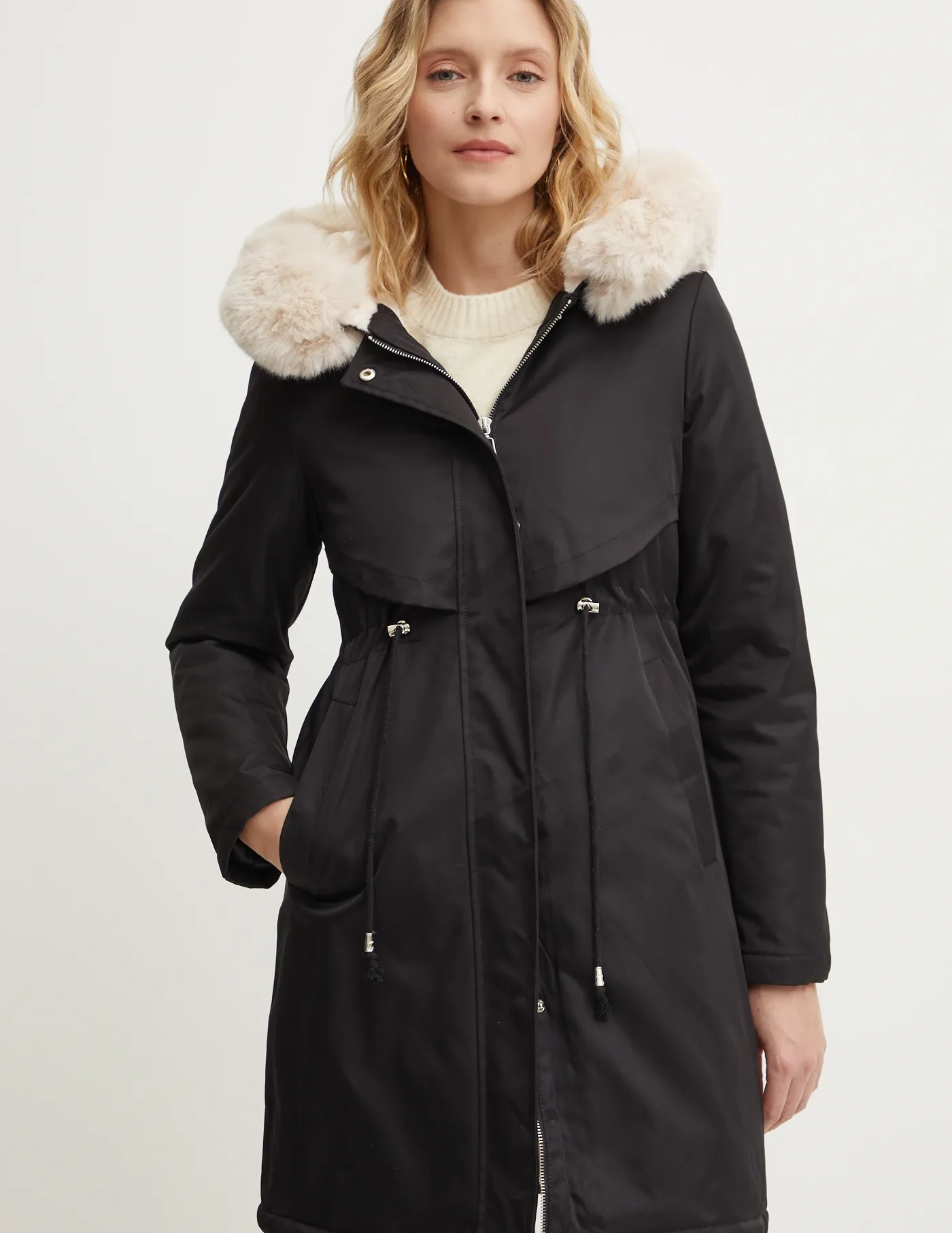 

Куртка Answear Lab, черный