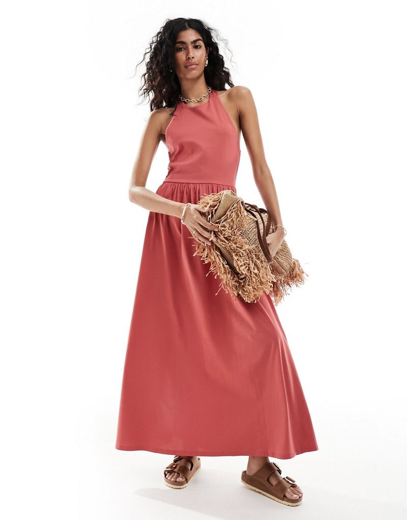 

ASOS DESIGN – красное летнее платье макси с воротником-хомутом и открытой спиной