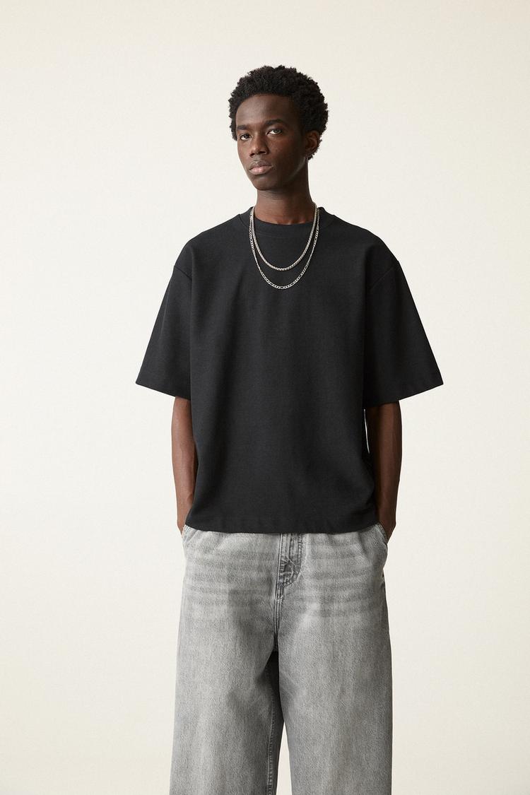

Фактурная толстовка с коротким рукавом Pull And Bear, черный