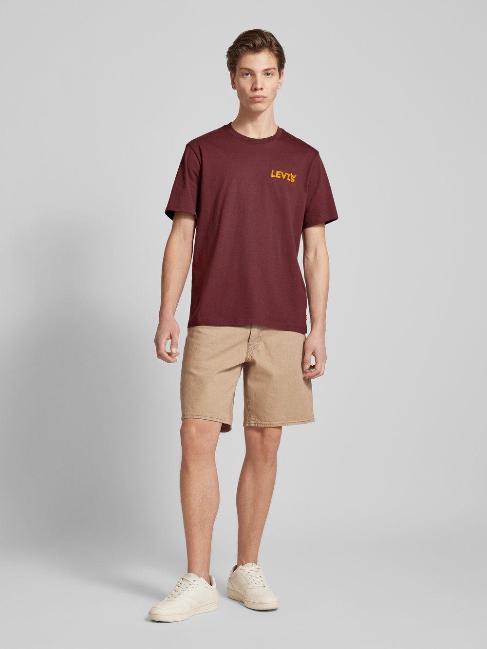 

Футболка с логотипом Levi's, бордовый