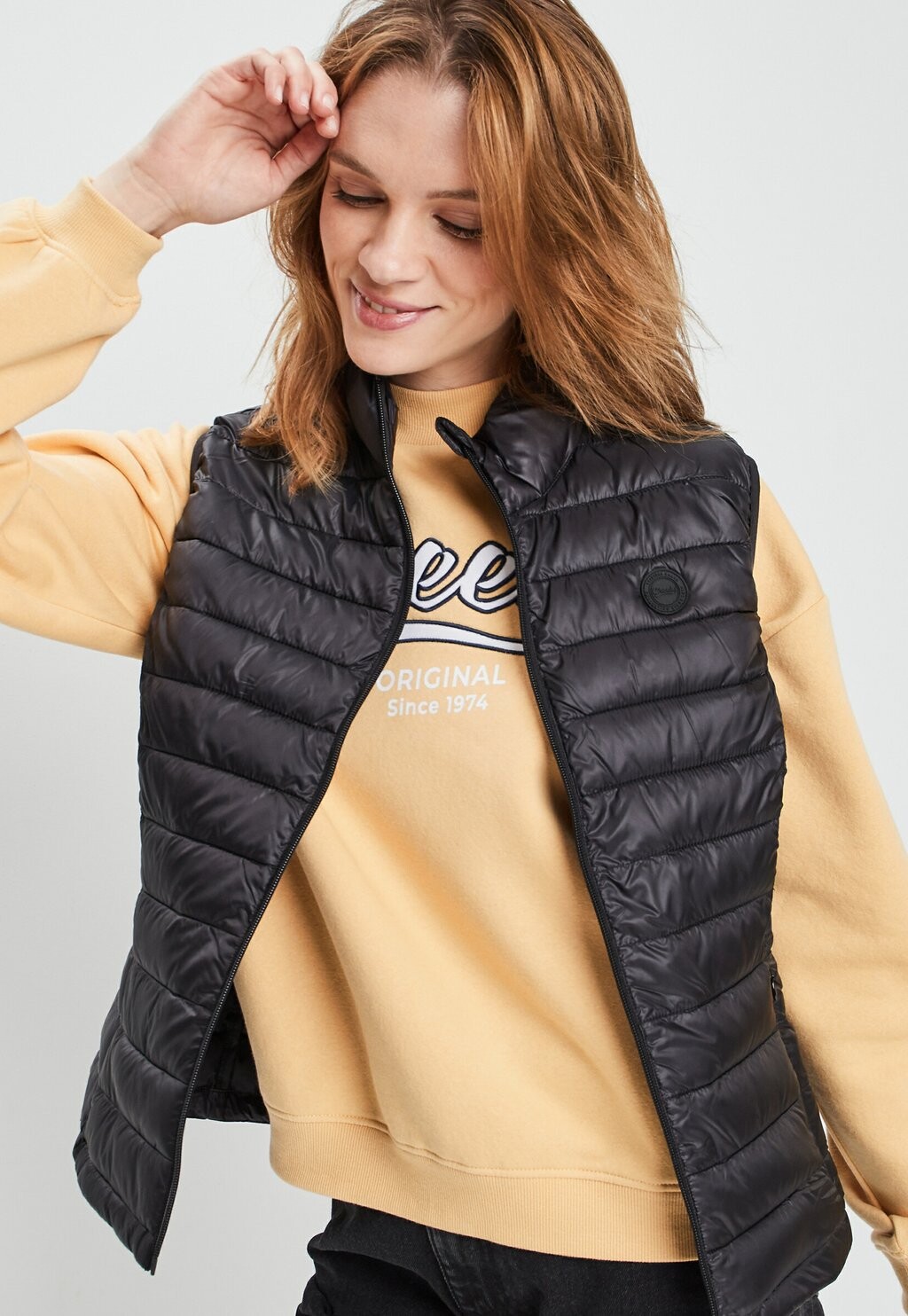 

Жилет American Inspiration Fashion Cool Easy Creeks, черный
