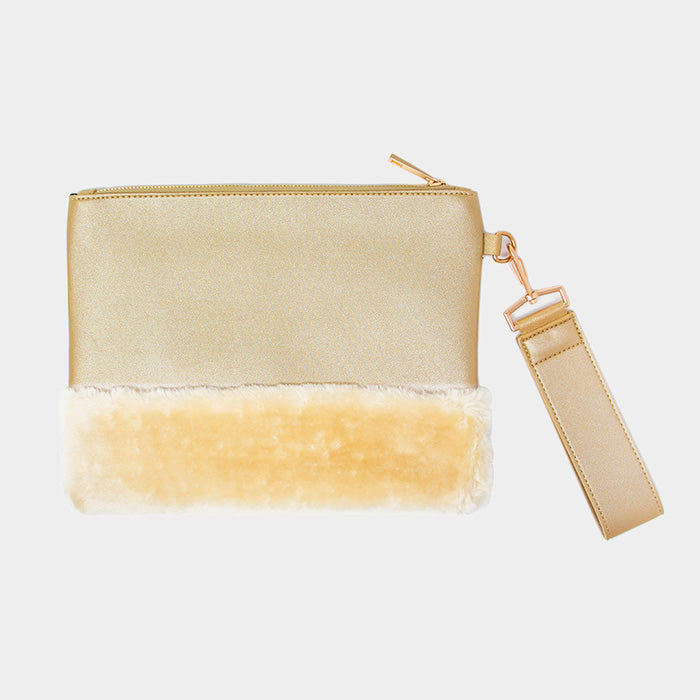 

Сумка-клатч из натурального меха FASHNZFAB