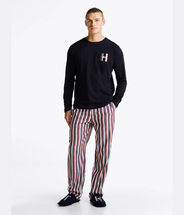 

Пижама Tommy Hilfiger Regular Fit, черный