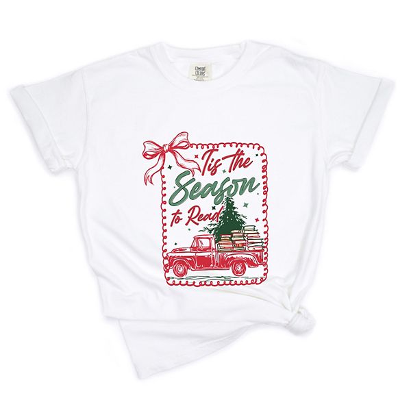 

Футболка с принтом Tis the season to read red truck Simply Sage Market, White, Белый, Футболка с принтом Tis the season to read red truck Simply Sage Market, White