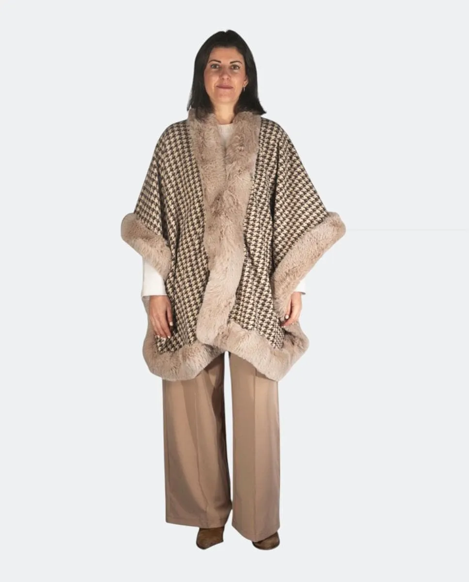 

Пончо из ткани с отделкой из волос того же цвета Kbas