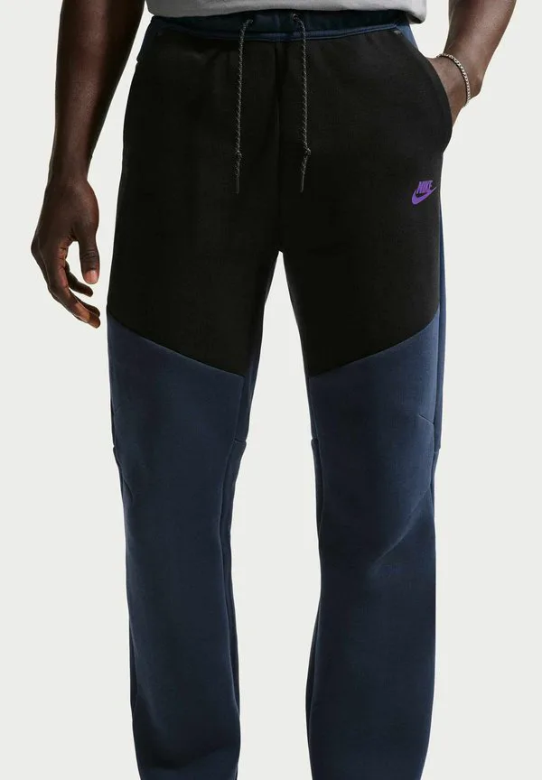 Брюки от спортивного костюма Nike Sportswear, Obsidian Black Bright Violet — фото 3