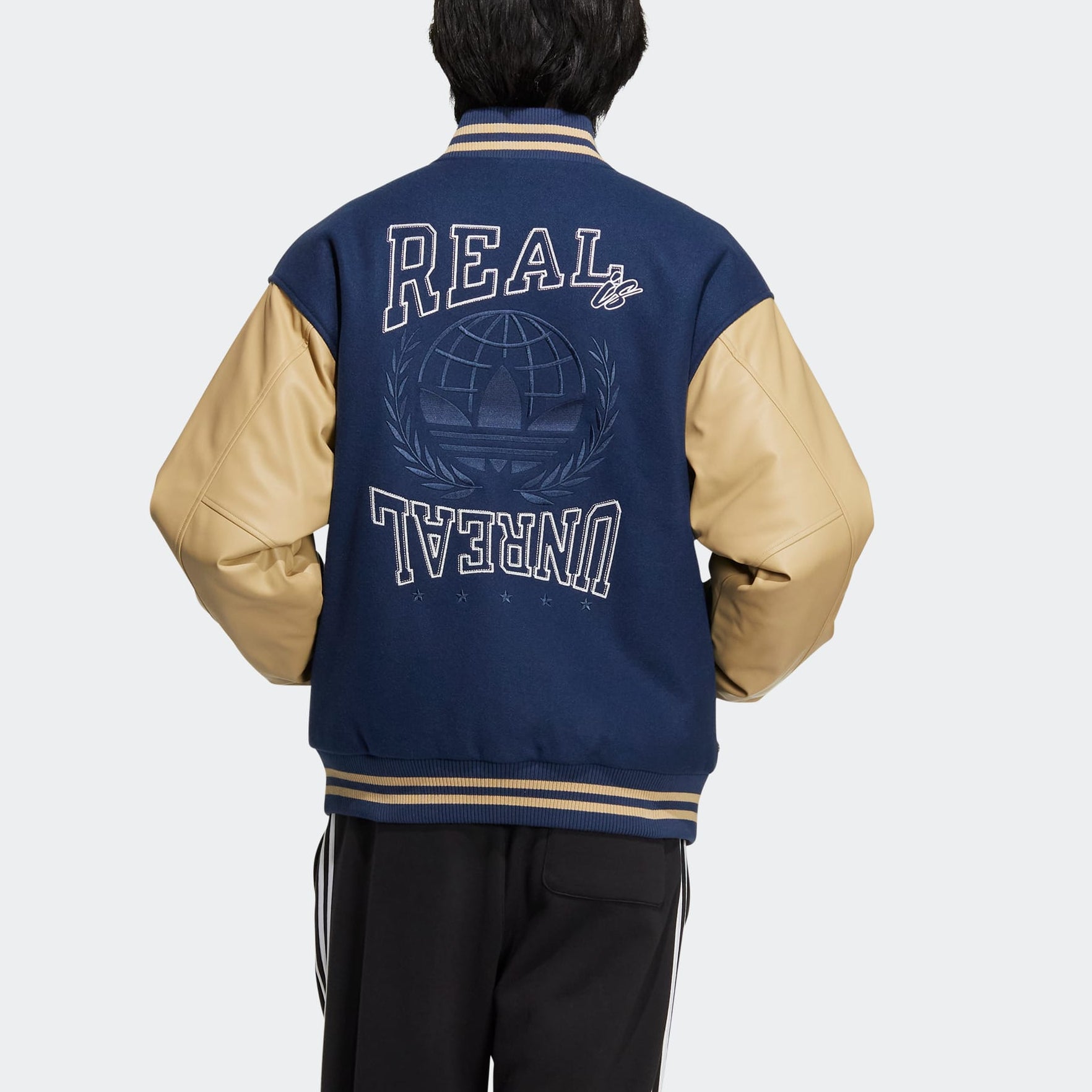 Куртка adidas originals Mc Varsity Jkt HZ7092, синий — фото 3