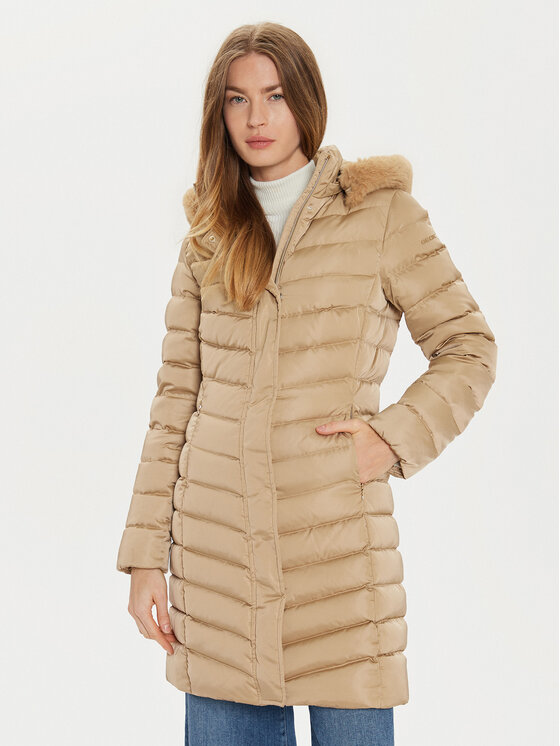 

Пуховик стандартного кроя Bettanie W4626H T3122 F5233 Geox, бежевый