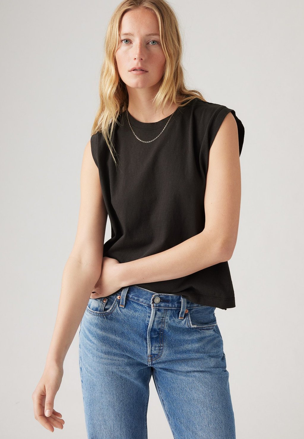 

Топ BOXY TANK Levi's®, черный