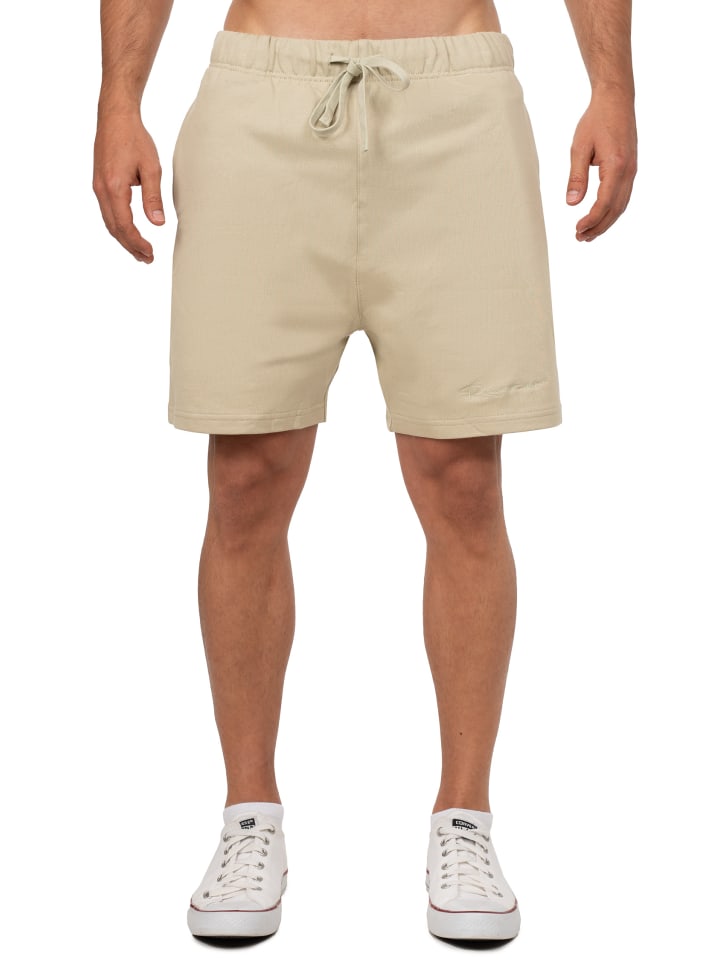 

Шорты светло-фруктово-зеленого цвета Reichstadt