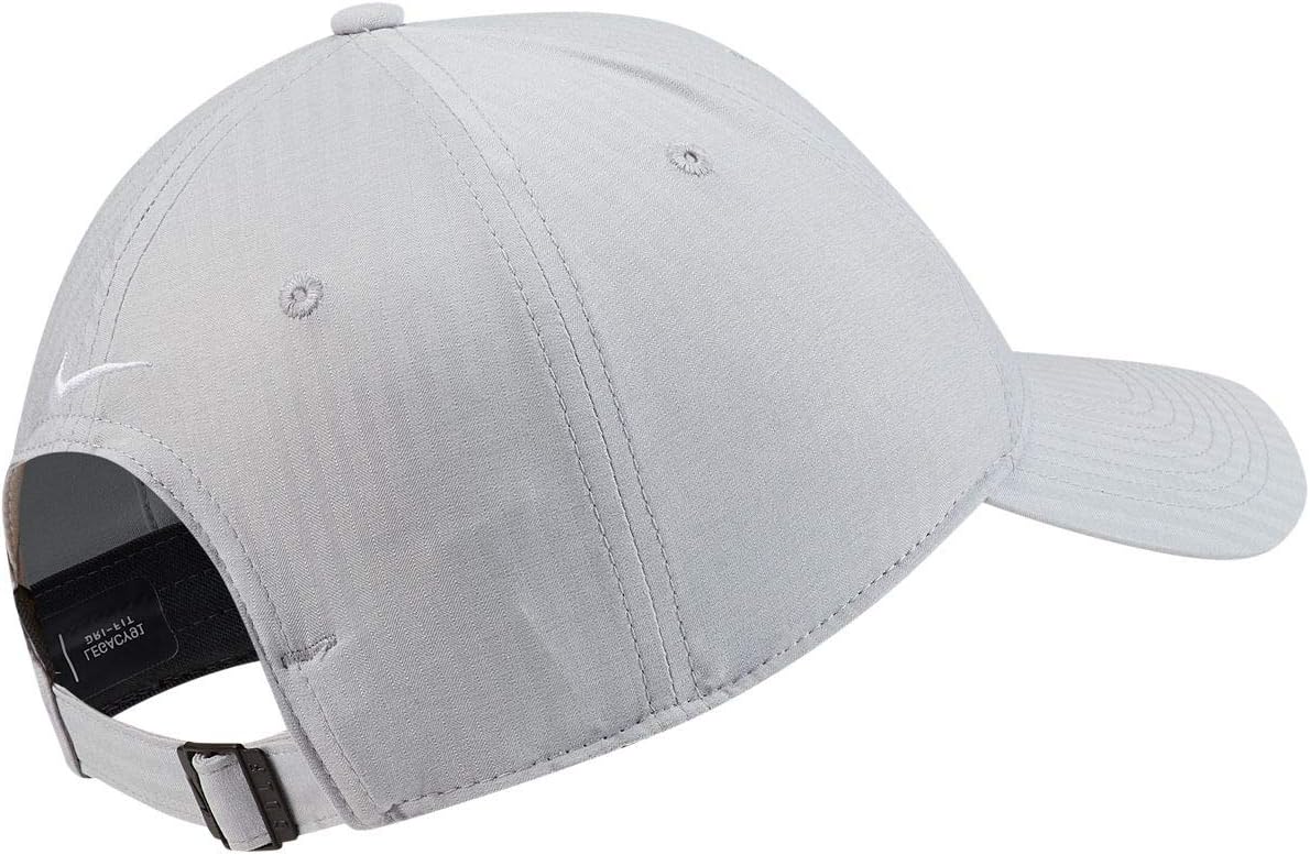 

Мужская регулируемая кепка для гольфа Nike Legacy91 Tech Hat BV1077, Wolf Grey