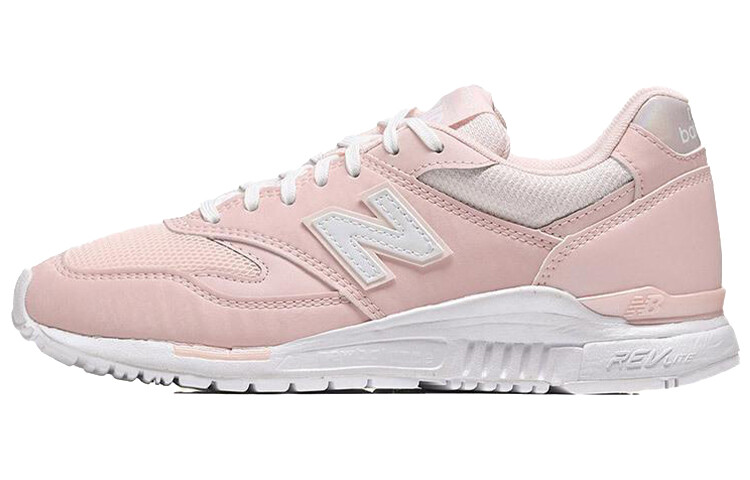 

Женские кроссовки New Balance NB 840