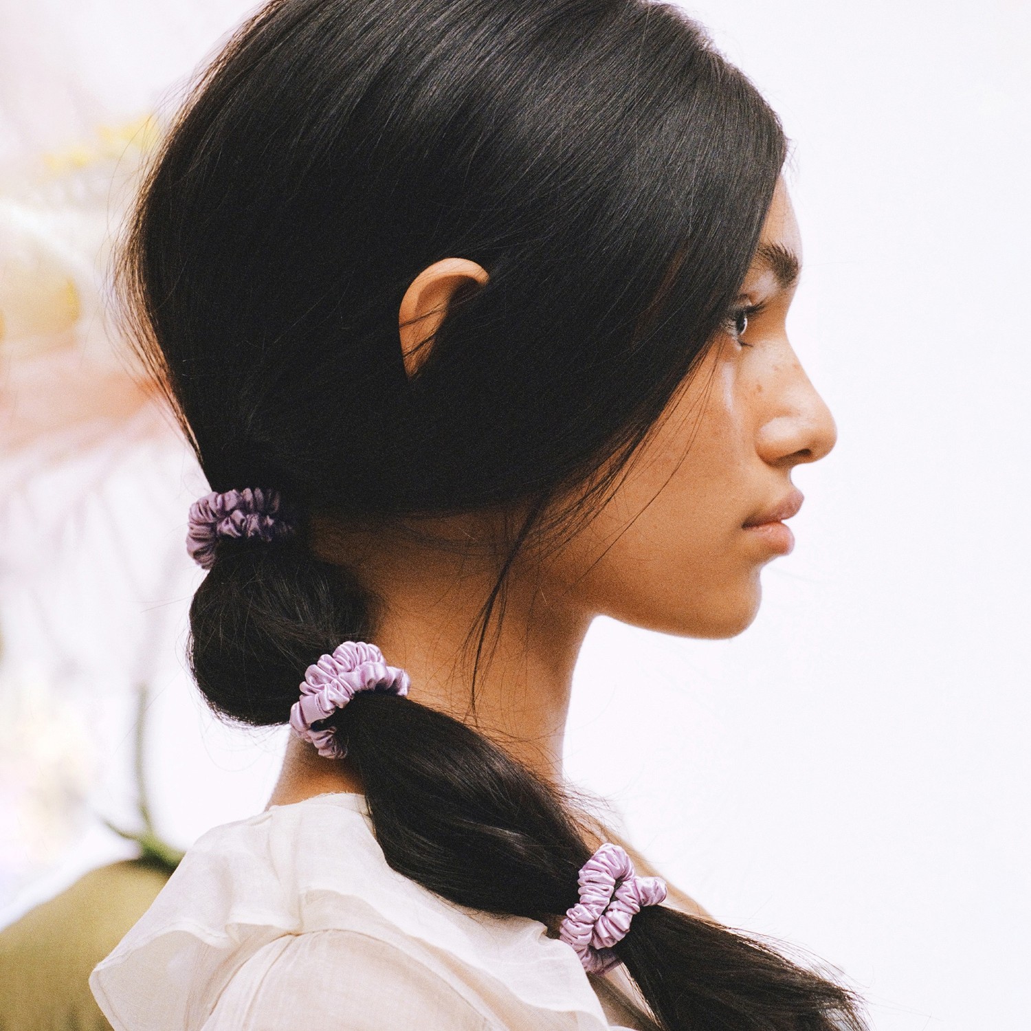 Резинка для волос schmal scrunchies back to basics, reine seide - kupfer Slip, wildflower, количество 1 шт. — фото 3