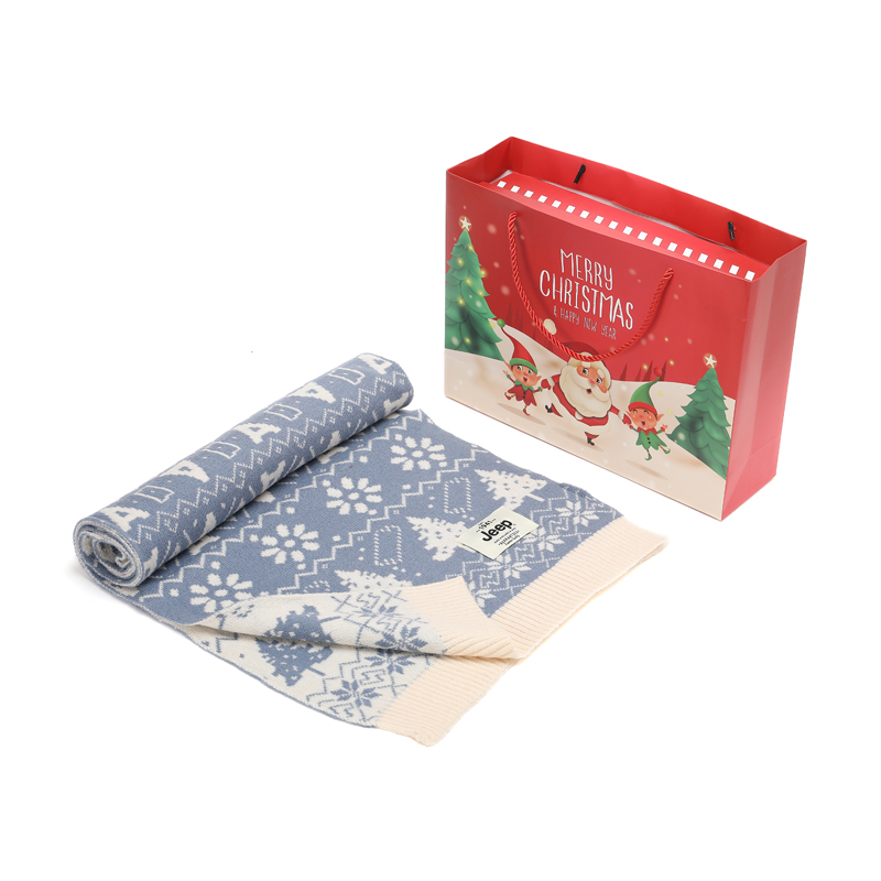 

Jeep Плед из плюшевой пряжи унисекс, Letter Tree Light Blue+Christmas Box