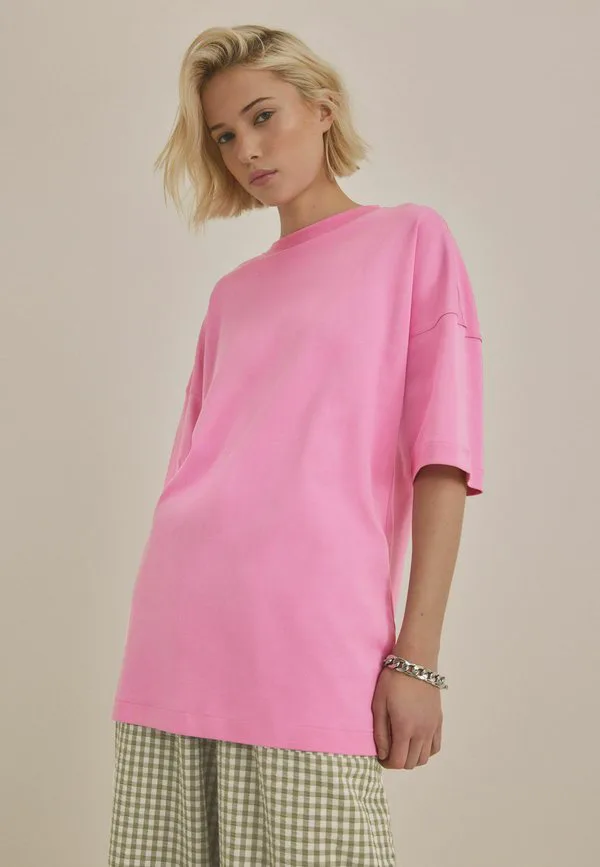 Удлиненная футболка свободного кроя прямого силуэта с принтом. Next, Bright Pink