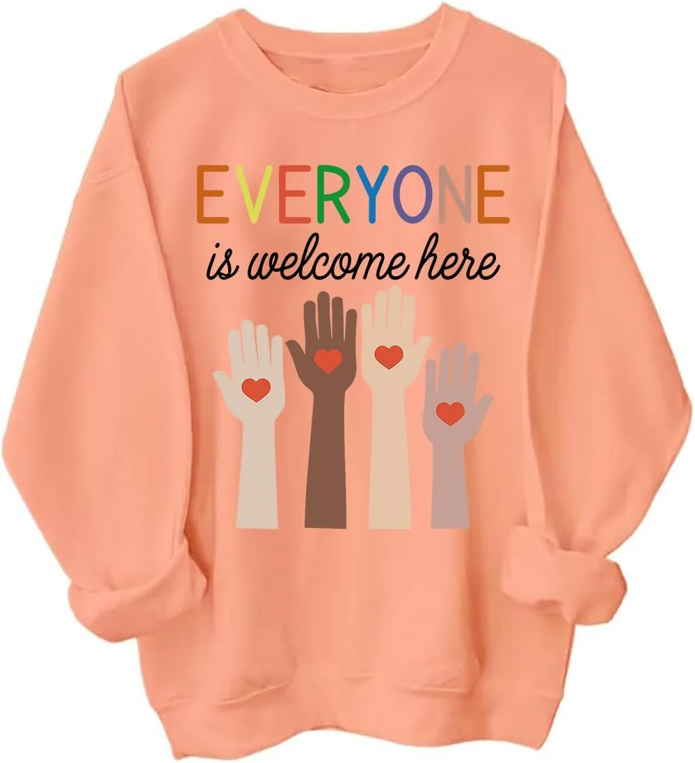 

Толстовка Everyone Is Welcome Here